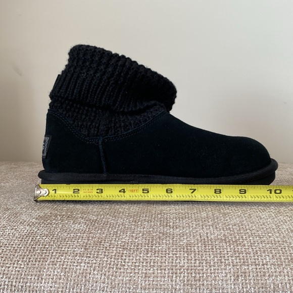NWOT UGG Booties - Picture 12 of 12